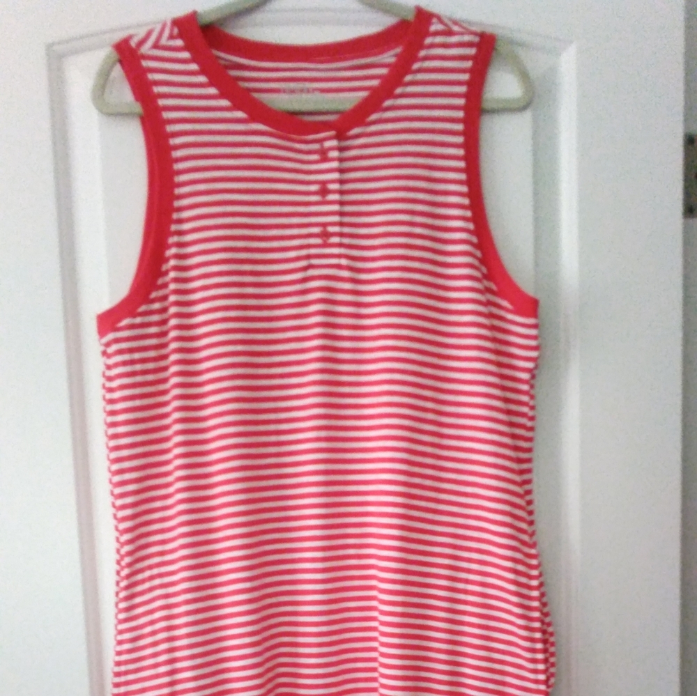 Woman's Sleeveless Dress